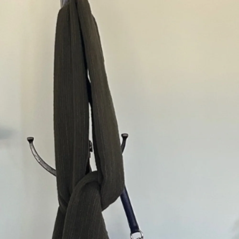 Olive Green Hand Loom Textile Hand Tied Tassels Travel Scarf Wrap Towel Sarong
